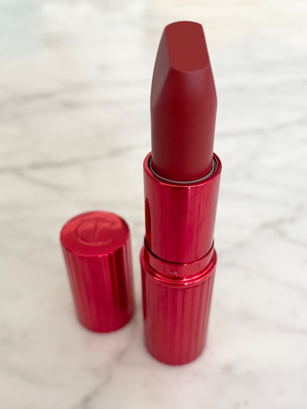 NWT CHARLOTTE TILBURY Matte Revolution Luminous Matte Lipstick - MARK OF A KISS - Picture 3 of 16